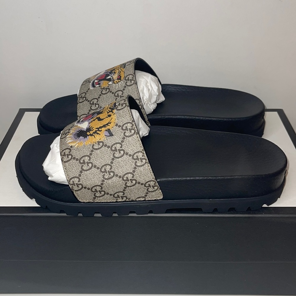 Brand New Size 8 Gucci Slides 456234
